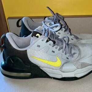 Men's Size 9 Grey Nike AIR max Alpha Trainer 5